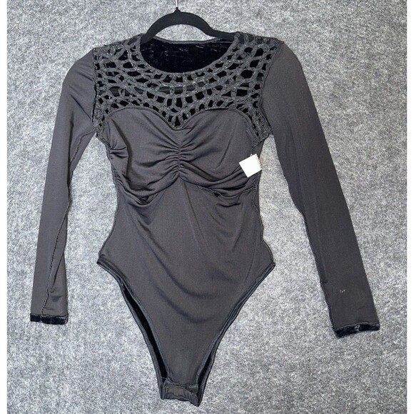 Vintage 80s/90s Pati-Pat Paris Black Velvet Bodysuit – Crochet  & Medallion - Picture 8 of 11